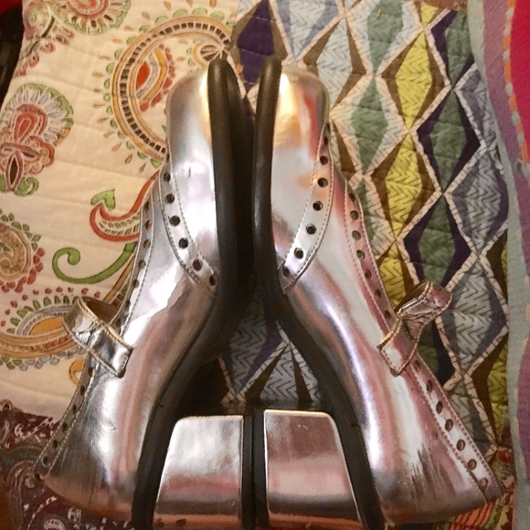 SOLD VINTAGE 1980s LUICHINY SPAIN SILVER MARYJANES - Picture 3 of 6